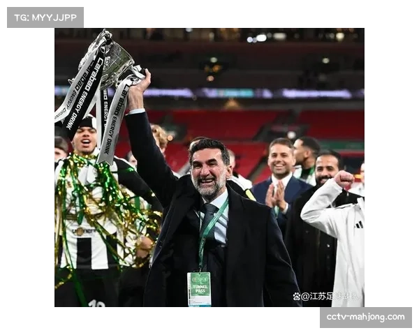 里尔主帅谈卫冕之路：球队团结是应对密集赛程的关键